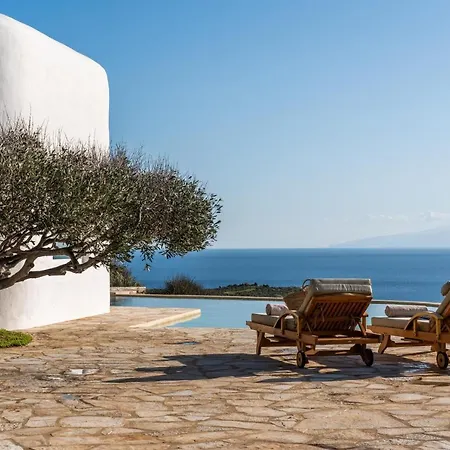 The Mykonist Lia Beach